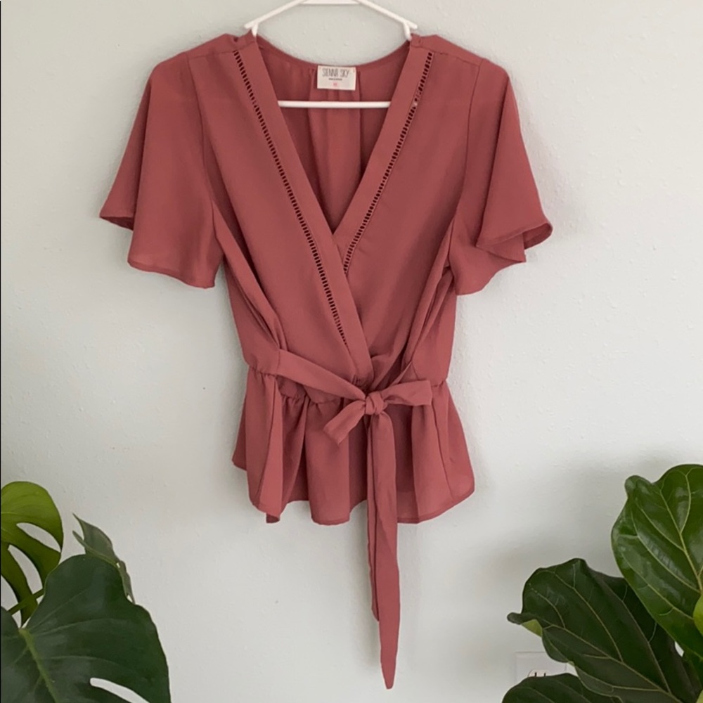 Short sleeve blouse